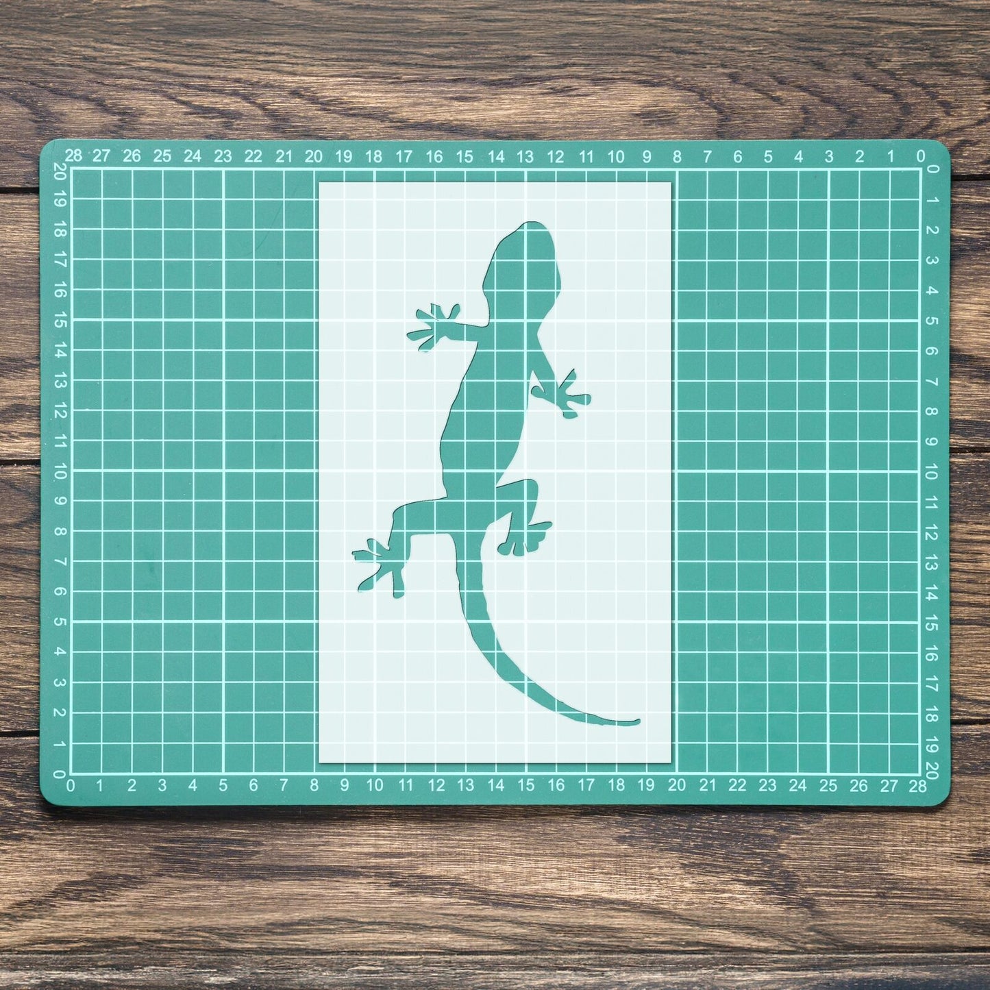 STENCIL GECKO LIZARD REPTILE ANIMAL MYLAR  PAINTING WALL ART  CRAFTS  AIRBRUSH